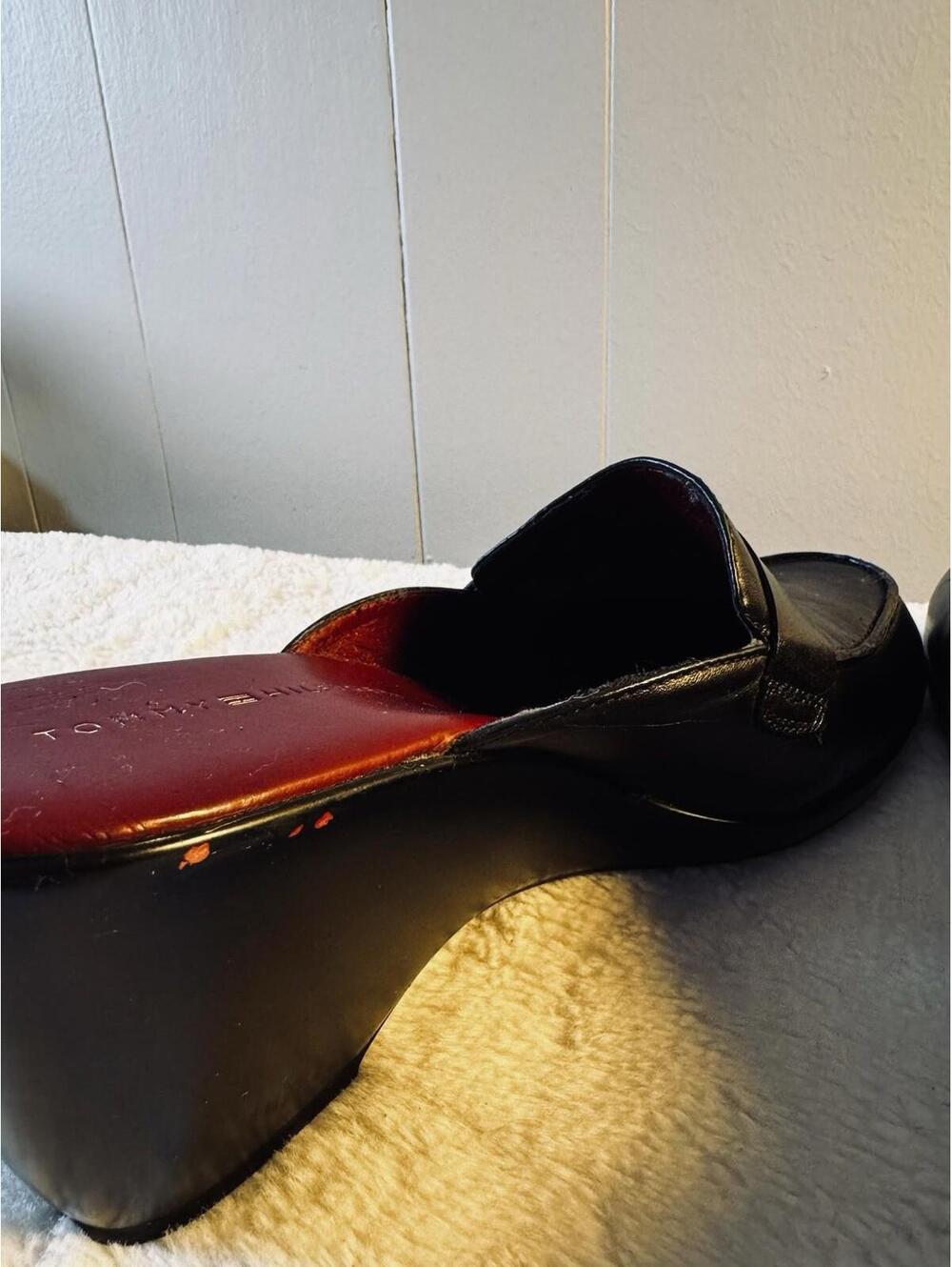 Vintage Tommy Hilfiger Mule Clogs Women's Size 9 Leather Upper Slip-on Shoes - Picture 5 of 6